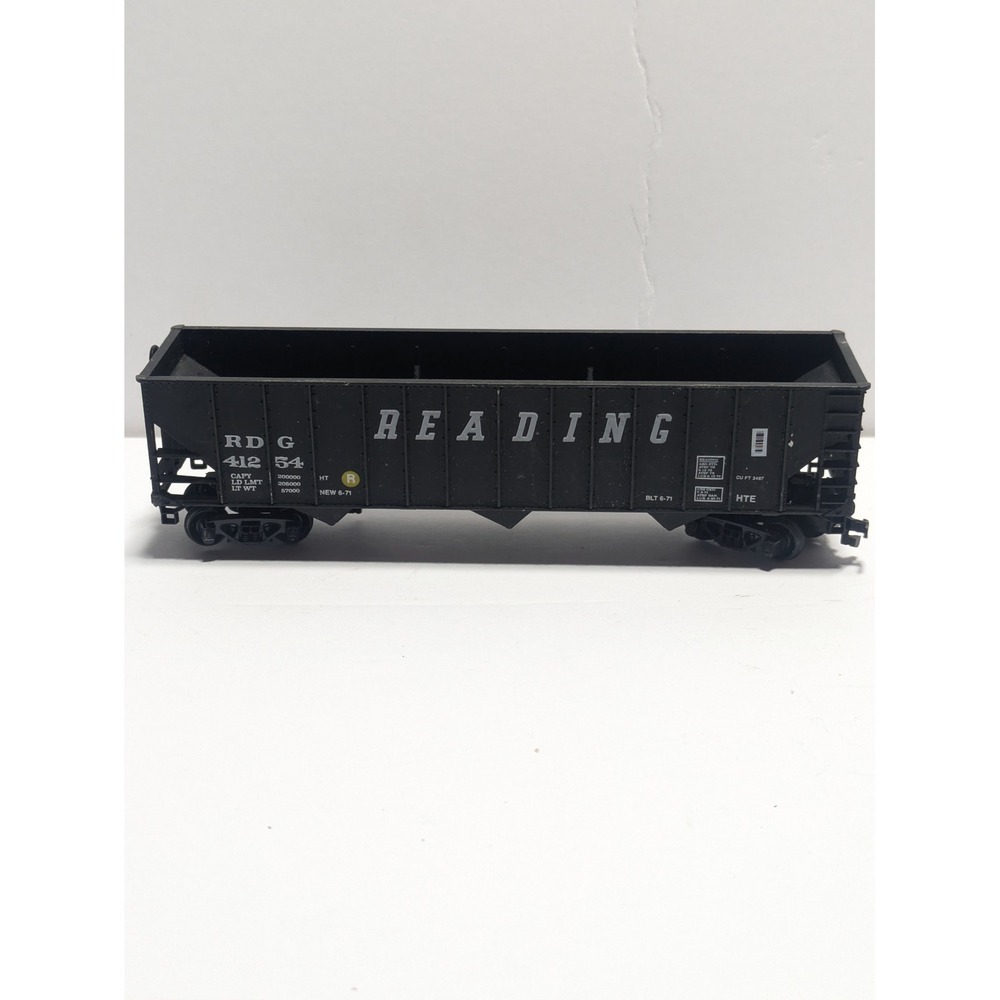 Reading RDG 41254 Black 3-Bay Hopper Train Car